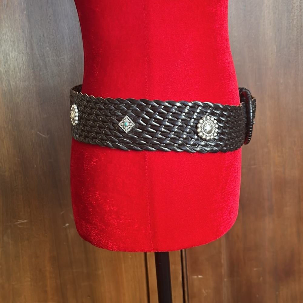 Woven Black Leather Belt with Conchos M/L - Picture 4 of 11